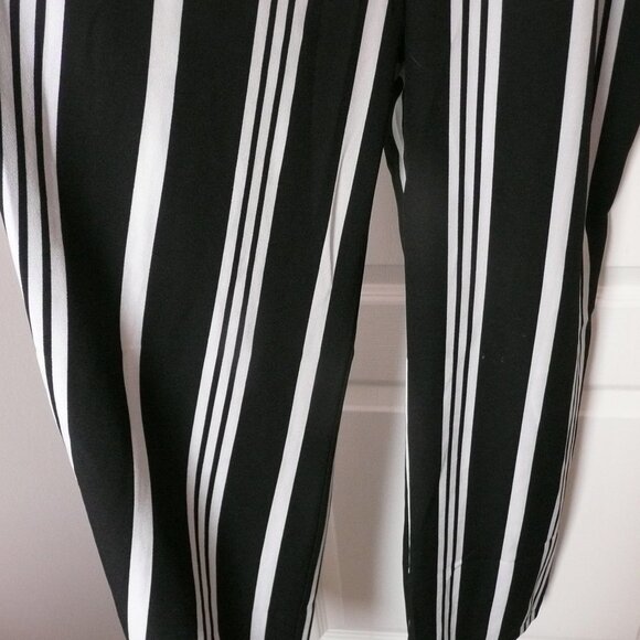 Ci Sono Women's Jumpsuit Playsuit Black White Striped Sleeveless Size M - Picture 4 of 8